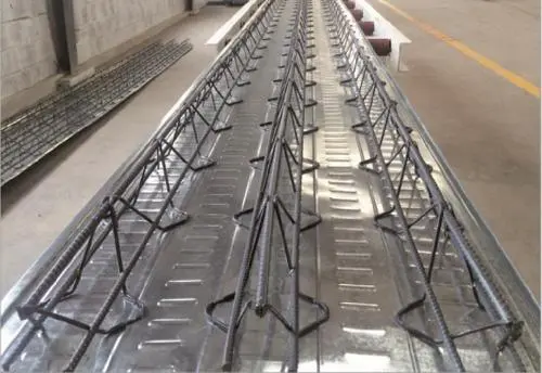 鋼筋桁架樓承板如何在市場中長期發(fā)展？一起聽鋼筋桁架樓承板廠家來聊聊吧。